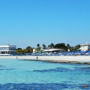 Tsokkos Paradise Village אתר נופש